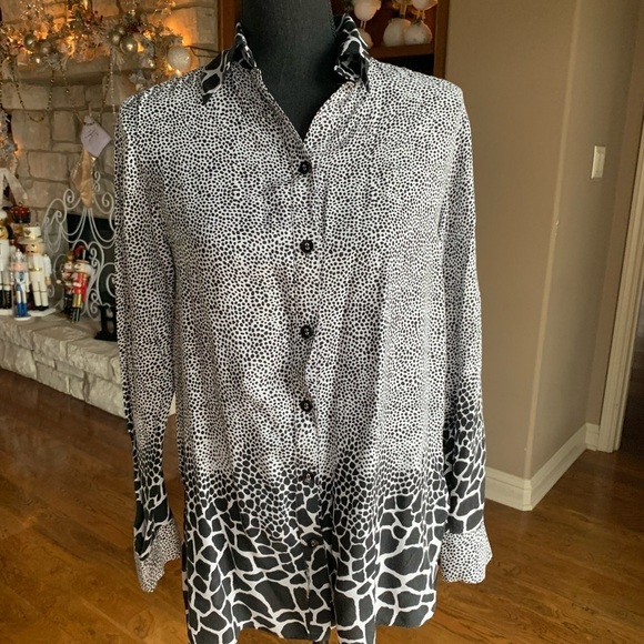 Mischa Animal Print‎ Apparel Button Down Shirt - Picture 1 of 10
